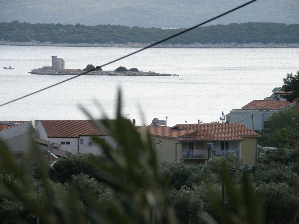 Guest House & Restaurant Adriatic Клек Екстериор снимка