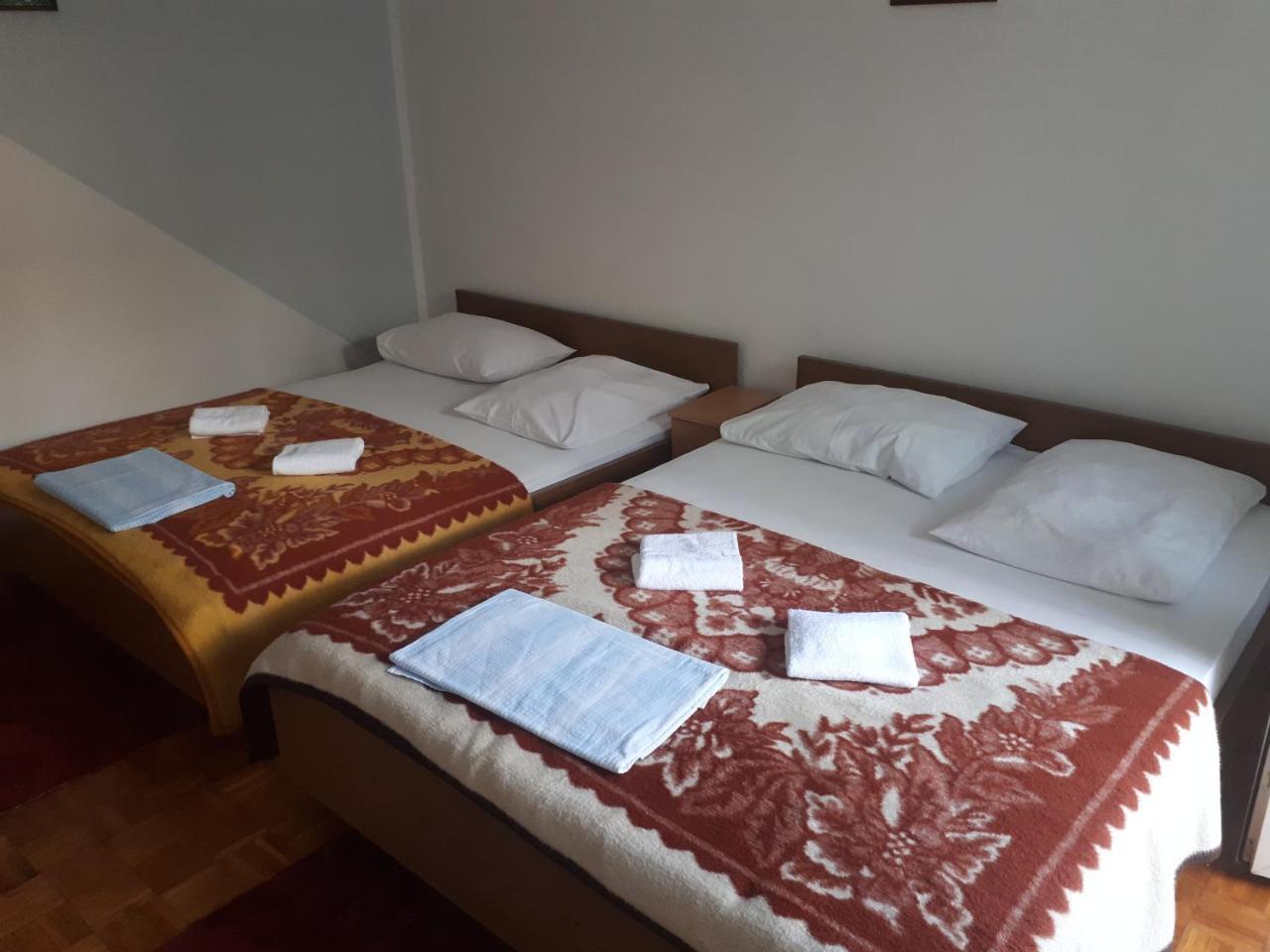 Guest House & Restaurant Adriatic Клек Екстериор снимка